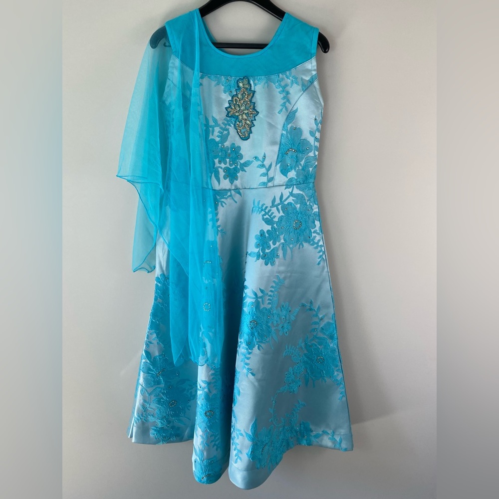 Girl’s beautiful Gown dress for wedding party